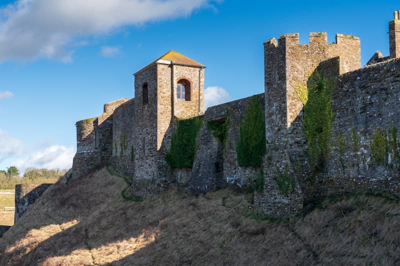 Dover Castle visitor guide — tunnels, views & cruise day trips